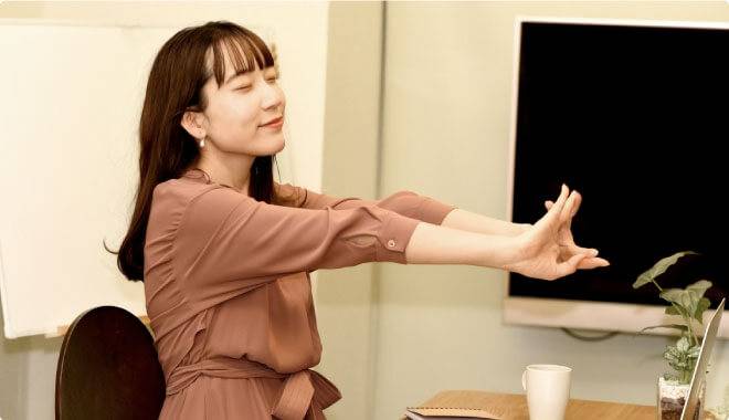 ストレスを感じでいる女性
